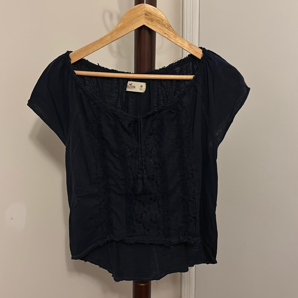 Hollister Lace flowy dark blue top
